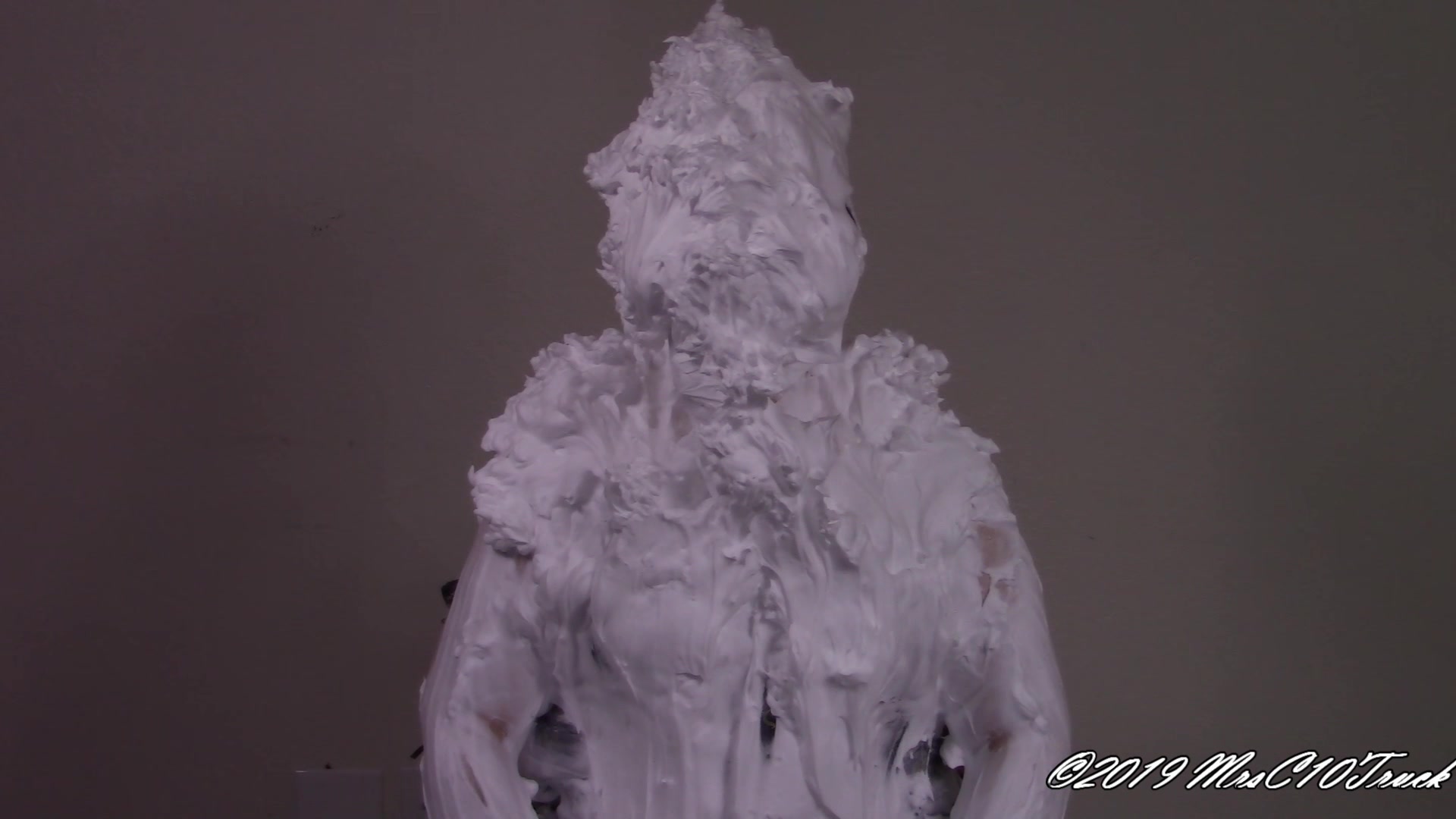 a-corset-shaving-cream-and-a-vibrator_ma